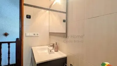 Chalet on Carrer de Berga photo 18