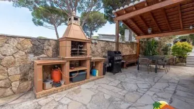 Chalet on Carrer de Luxemburg photo 46