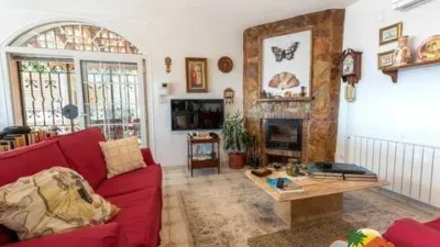 Chalet on Carrer del Riu Muga photo 5