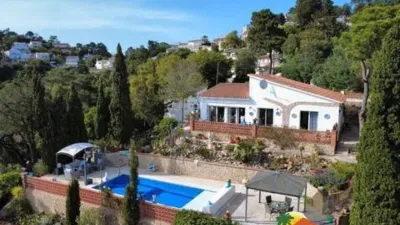 Chalet on Carrer de Osona photo 17