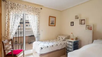 Pis – Orihuela, El Barranco E-2, Villa Martín - Més