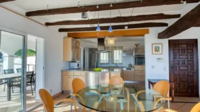 Chalet on Carrer d'Erentale photo 10