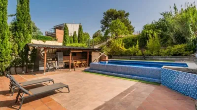 Chalet in Vacarisses photo 2