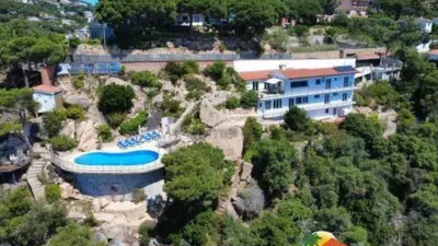 Chalet on Avenida Falgueres photo 2