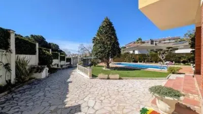Chalet on Carrer del Mestre Lluis Millet photo 37