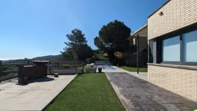 Chalet on Avinguda de Civilitzacions photo 3