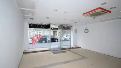 Local comercial en venta en Centro - Més