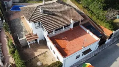 Chalet on Carrer del Galzeran photo 32
