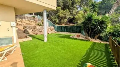 Chalet on Calle Lluisa Usall i Bosch No Number photo 47