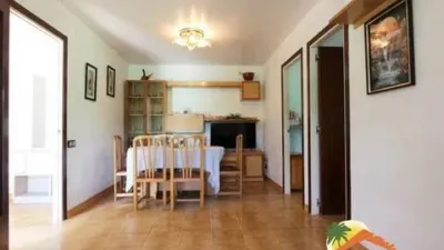 Chalet on Carrer de Finlàndia photo 6