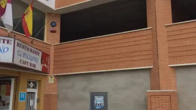 Nave industrial en venta en La Roda - Más