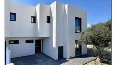 Townhouse in Empuriabrava photo 18