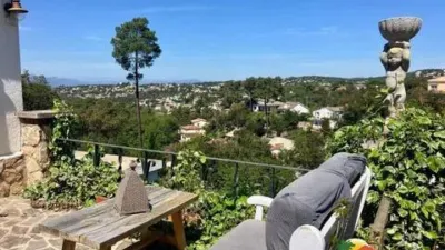 Chalet on Carrer de Tordera photo 25