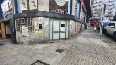 Local comercial en venta en Praza de Vigo - Más