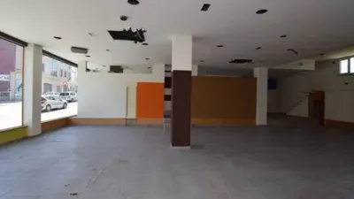 Local comercial en alquiler en Rúa Raxel - Més