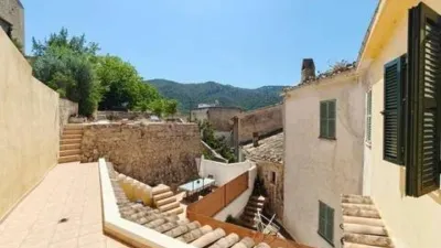 Terraced House in Plaça del Pou photo 15