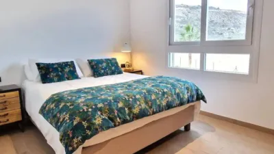 Chalet on Avenida Antonio Pedrera Soler photo 23