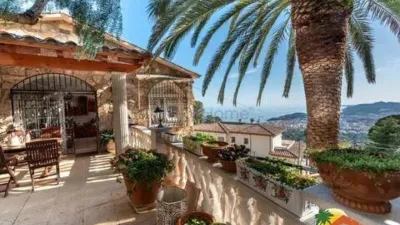 Chalet on Carrer del Riu Muga photo 48