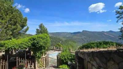 Rustic house in Villanueva del Arzobispo photo 3