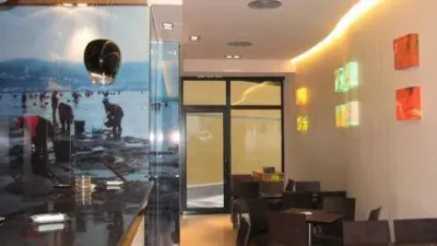 Local comercial en venta en Rúa Loyos - Vista 2