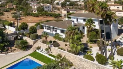 Chalet in Las Adelfas-Benicolada-Garduix photo 2