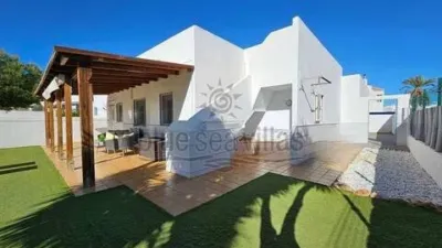 Chalet on Calle de los Agracejos photo 32