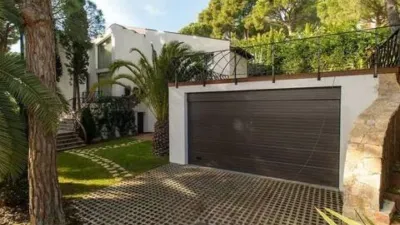 Chalet en Carrer de la Riera photo 7