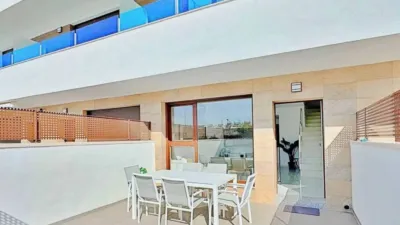 Pis – Torrevieja, Urbanización Los Balcones - Vista 2