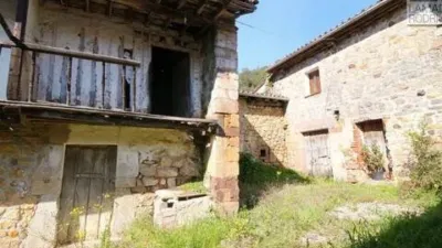 Chalet on Calle Treceno-Requejo, 27 photo 15