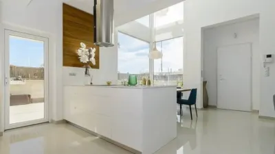 Chalet on N-A Street, -1 photo 5