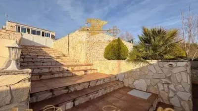 Chalet in Colmenar de Oreja photo 3
