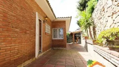 Chalet on Carrer de Finlàndia photo 20