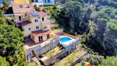 Chalet on Carrer Versalles photo 3