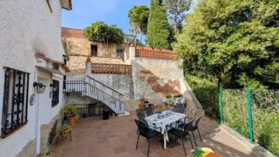 Chalet on Carrer de Osona photo 27