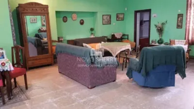 Chalet on Calle Real photo 2