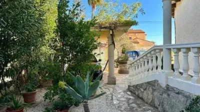 Chalet in Las Adelfas-Benicolada-Garduix photo 16