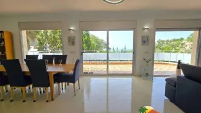 Chalet on Avinguda dels Arbres photo 7
