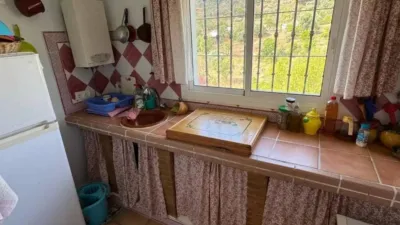 Rustic property in Monda photo 10