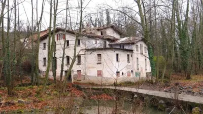 Rustic property in Ronda del Fluvià photo 4