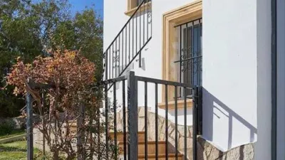 Chalet on Carrer Violetas photo 10