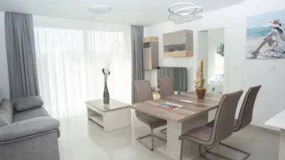 Apartment on N-A Street, -1 photo 2