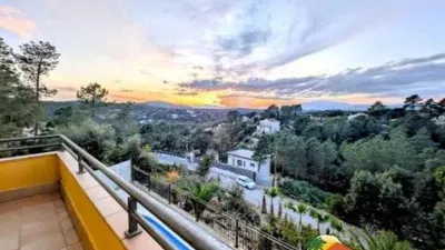 Chalet on Carrer del Clavell photo 9