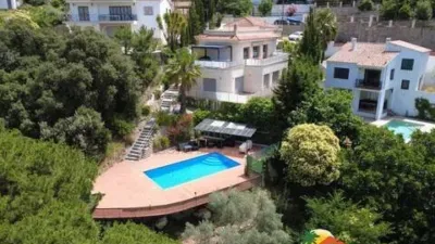 Chalet on Avinguda dels Arbres photo 45