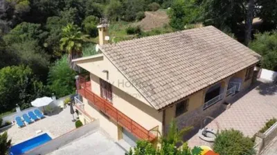 Chalet on Carrer de Breda photo 2