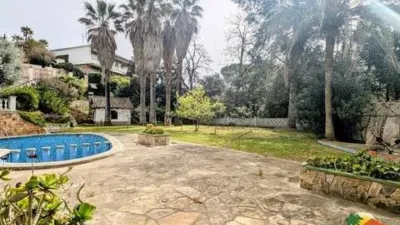 Chalet on Carrer de Berga photo 3