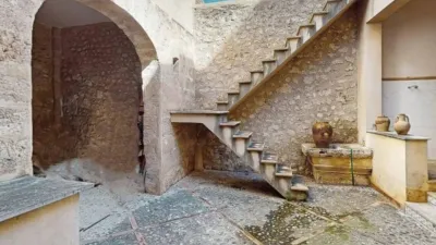 Chalet in Sineu photo 2