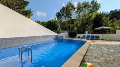 Chalet on Carrer de Breda photo 4