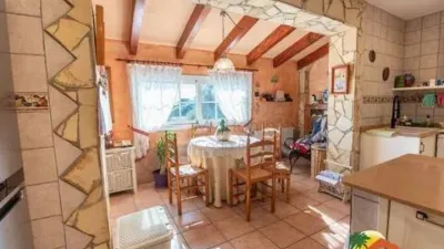 Chalet on Carrer del Riu Muga photo 15