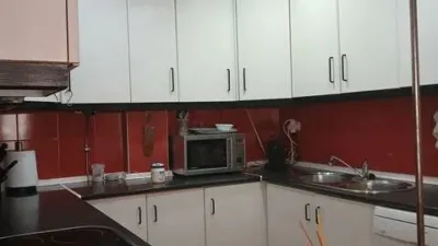 Casa adosada en venta en Calle de la Paz - Más