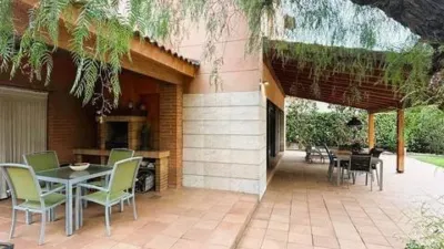 Chalet en L'Ametlla del Vallès photo 3